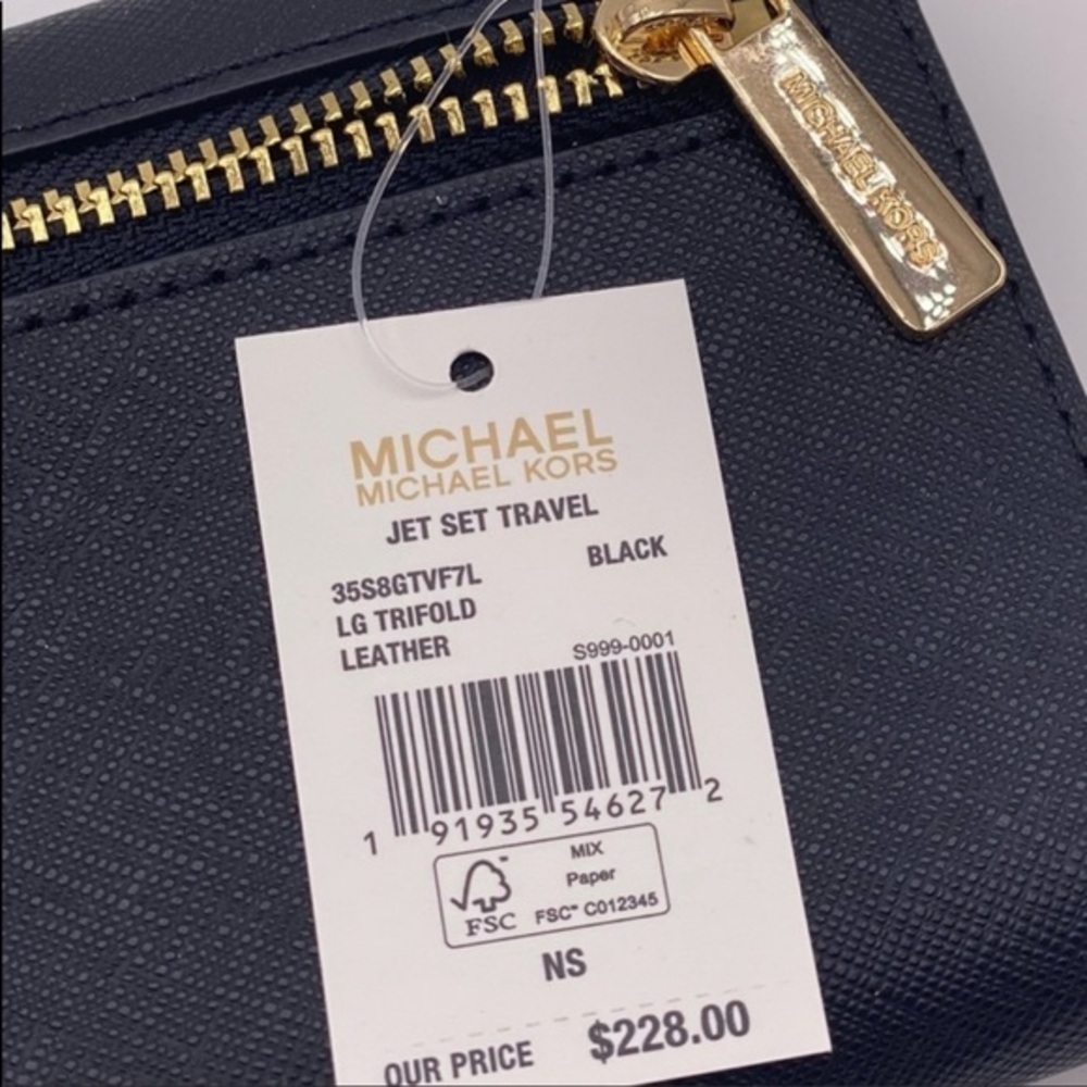 Michael Kors Trifold Wallet Black - Picture 3 of 7